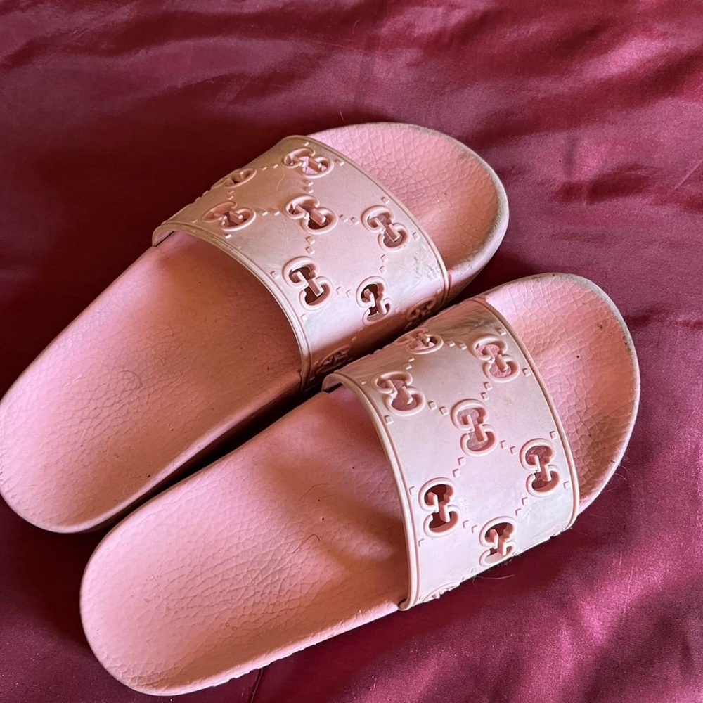 Pink GG Slides - Picture 3 of 3